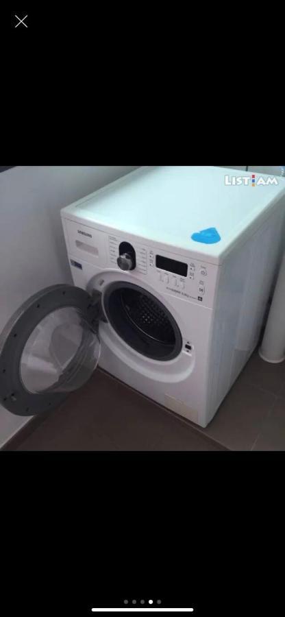 One Central Apartment Yerevan Bagian luar foto