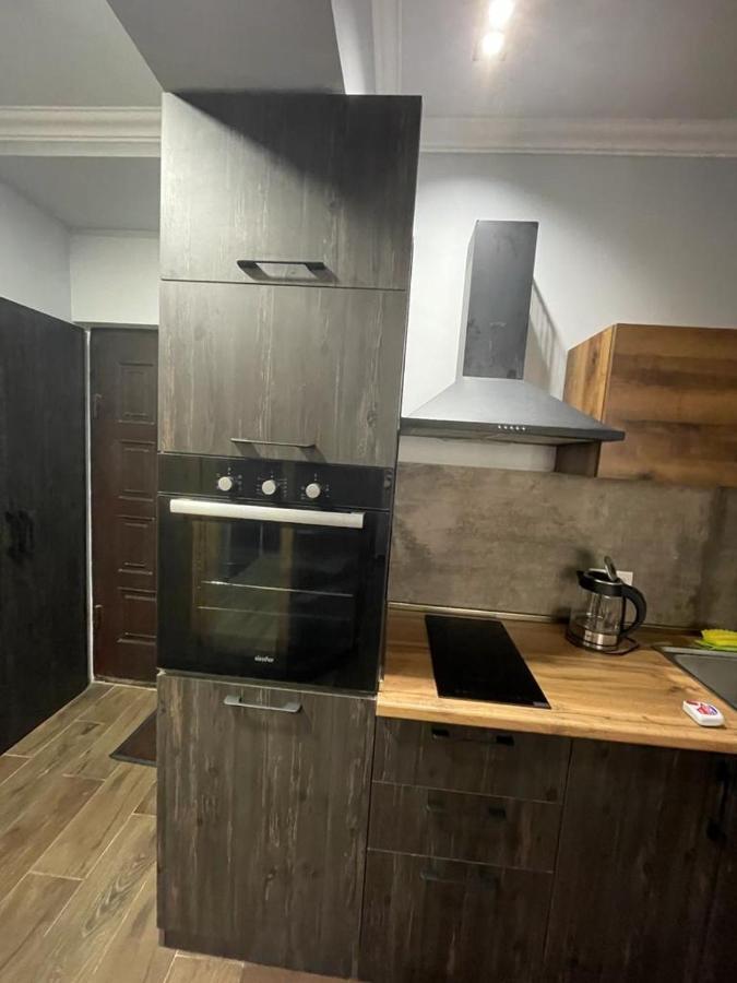 One Central Apartment Yerevan Bagian luar foto