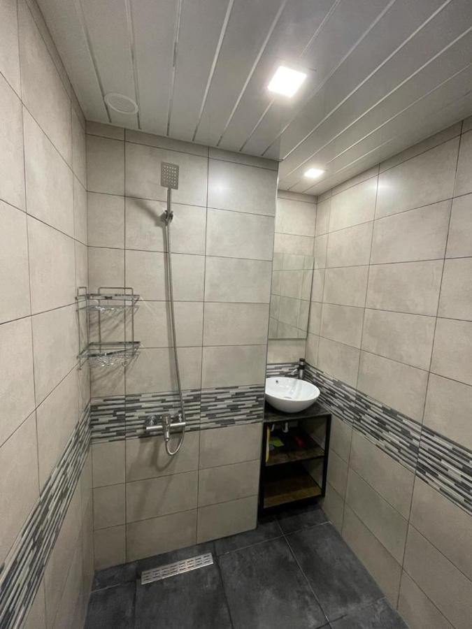 One Central Apartment Yerevan Bagian luar foto